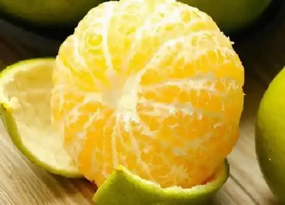 果实科普|皇帝柑吃了会不会上火 请问吃皇帝柑的好处与坏处