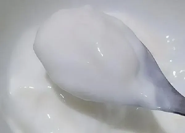 植物浇水|酸奶浇花好不好 酸奶浇花的正确方法（具体做法）